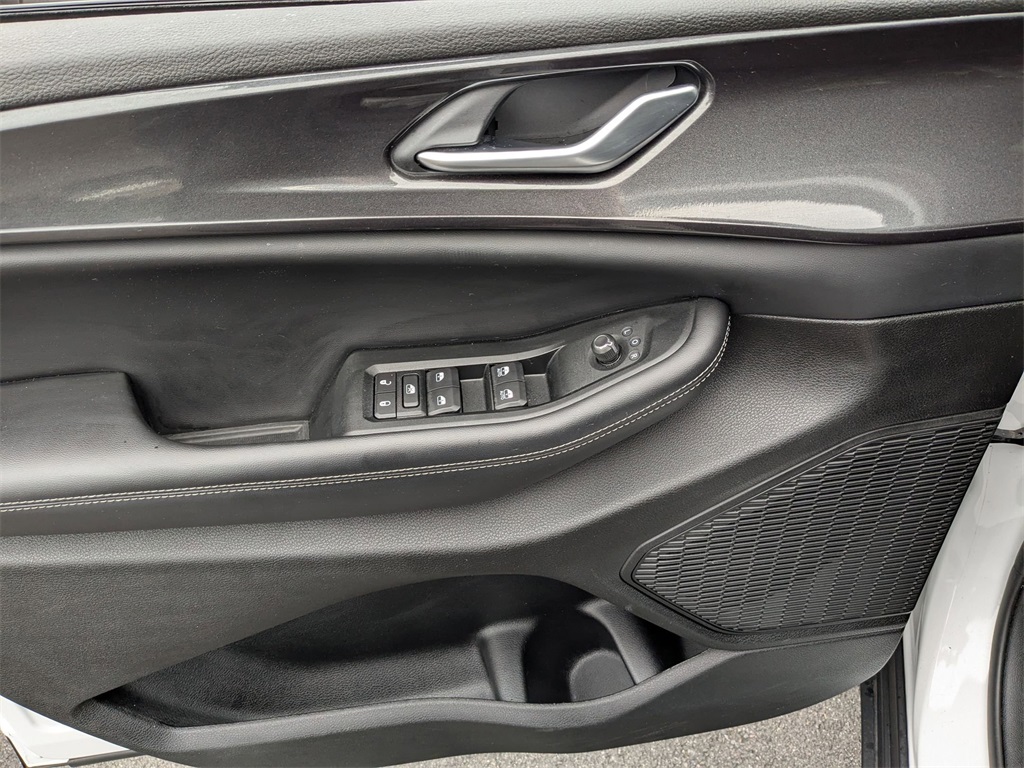 2023 Jeep Grand Cherokee Altitude photo 8