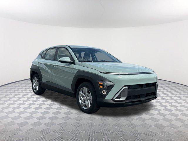 2026 Hyundai Kona SE photo 2