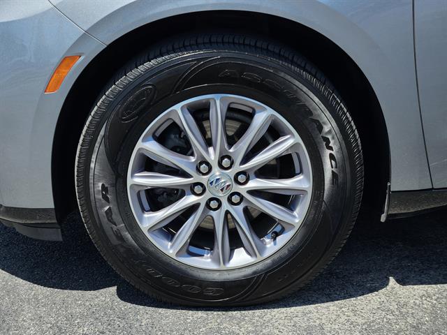 2024 Buick Enclave Premium photo 7
