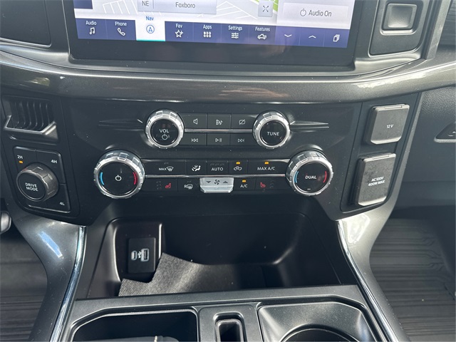 2023 Ford F-150 XLT photo 21