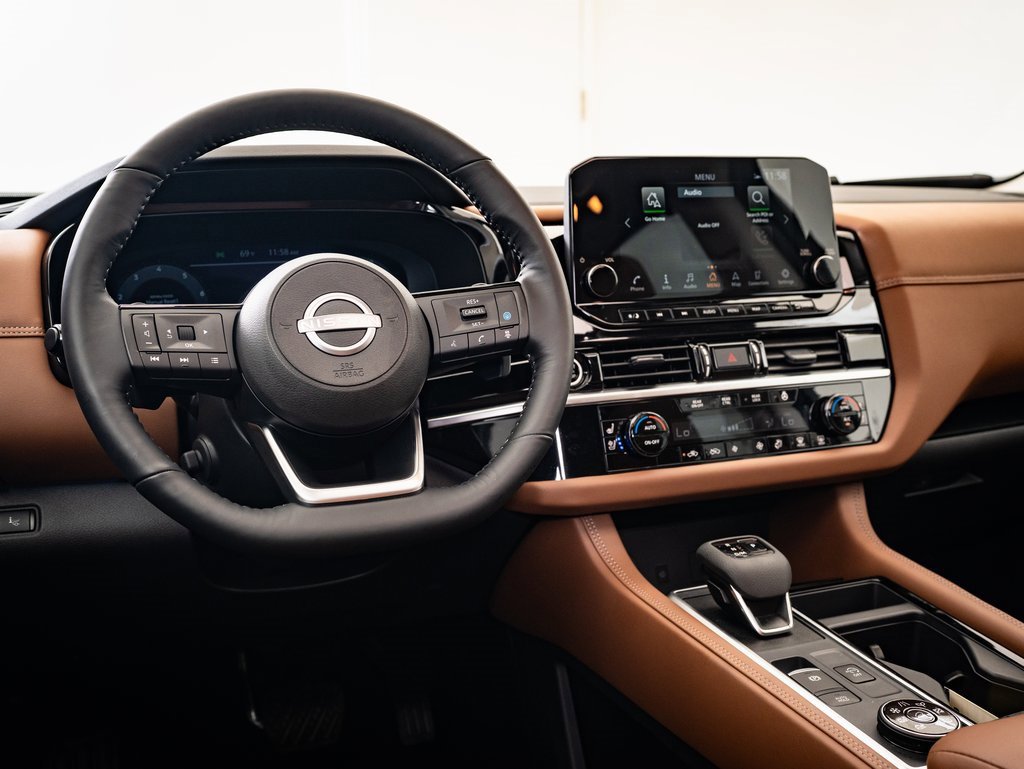 2024 Nissan Pathfinder Platinum photo 4