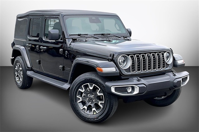2026 Jeep Wrangler 4-Door Sahara's photo