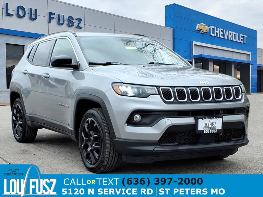 2023 Jeep Compass Latitude Lux's photo