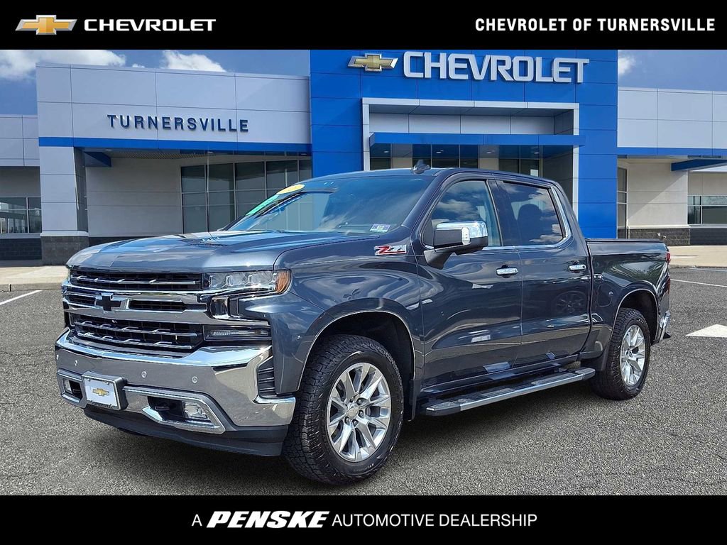 2019 Chevy Silverado Z71 Blue Pre-Owned 2019 Chevrolet Silverado