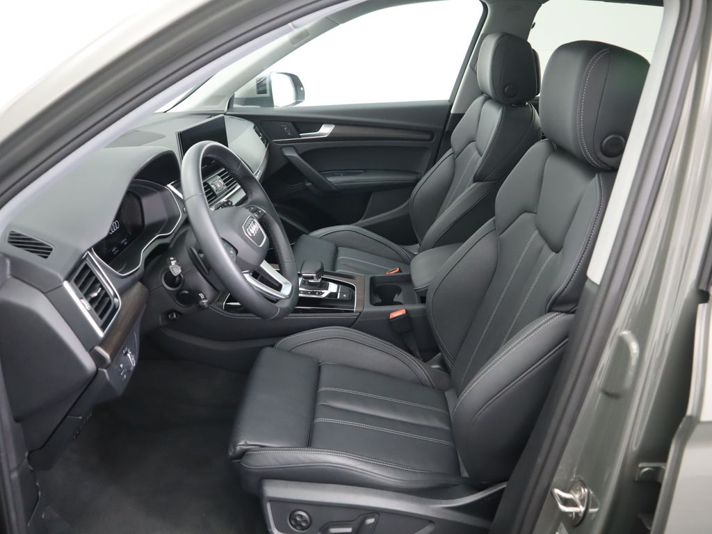 2025 Audi Q5 45 S line Premium Plus photo 17