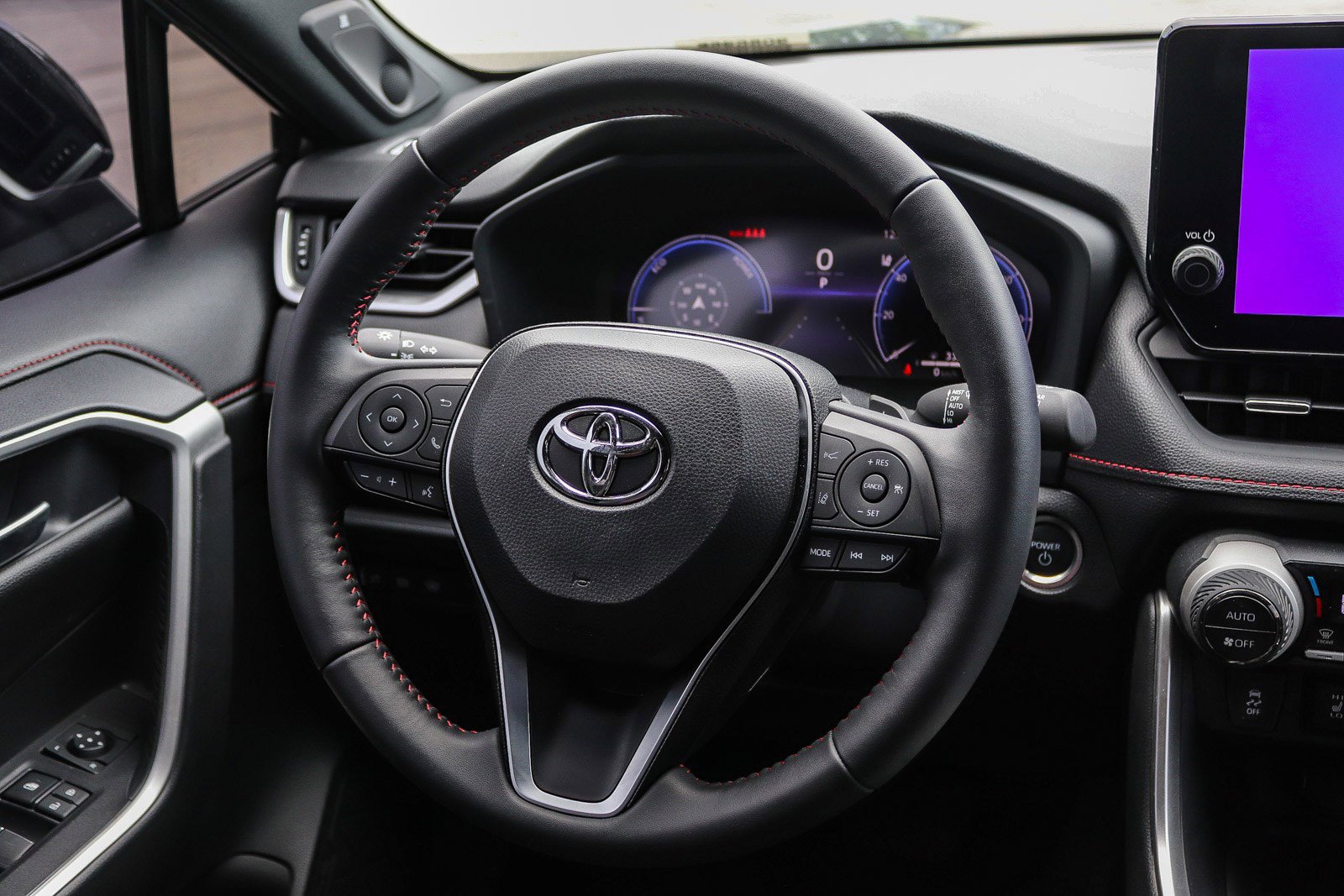 2024 Toyota RAV4 Prime XSE photo 10