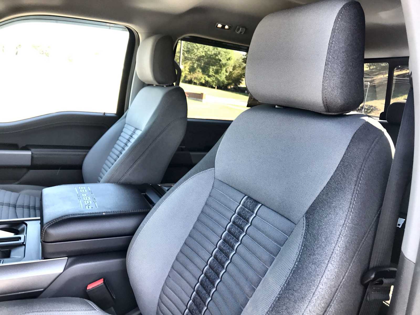 2023 Ford F-150 XLT photo 11