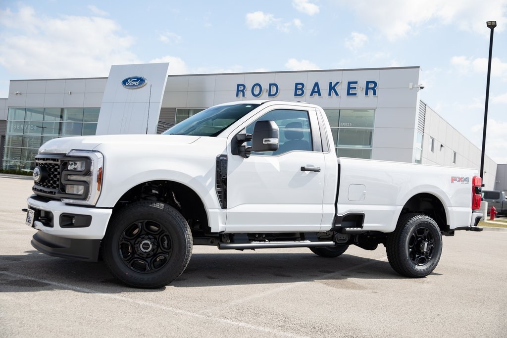 2025 Ford F-350 XL photo 3