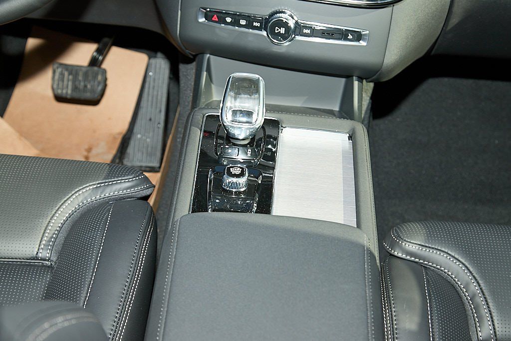 2026 VOLVO XC90 - Image 29