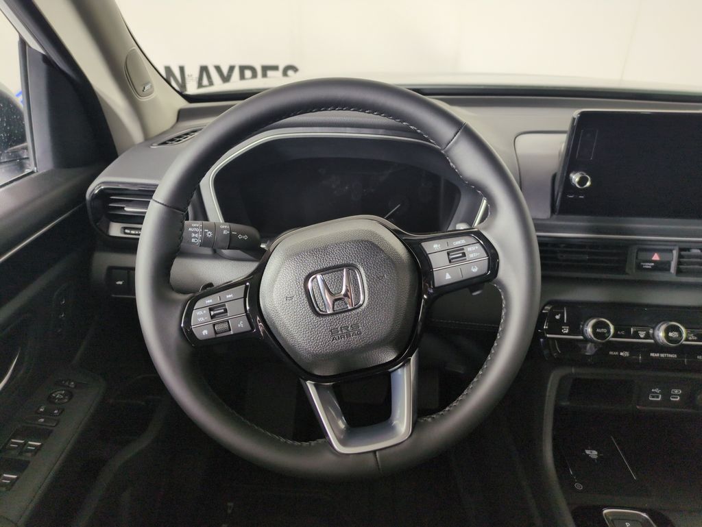 2025 Honda Pilot Touring photo 13