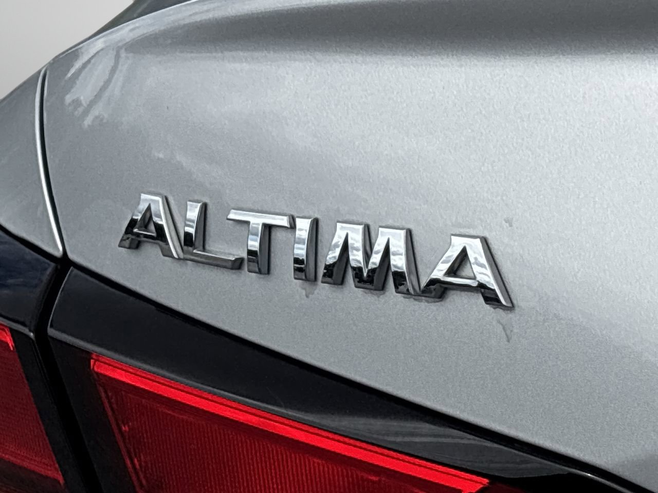 2020 Nissan Altima 2.5 S photo 9