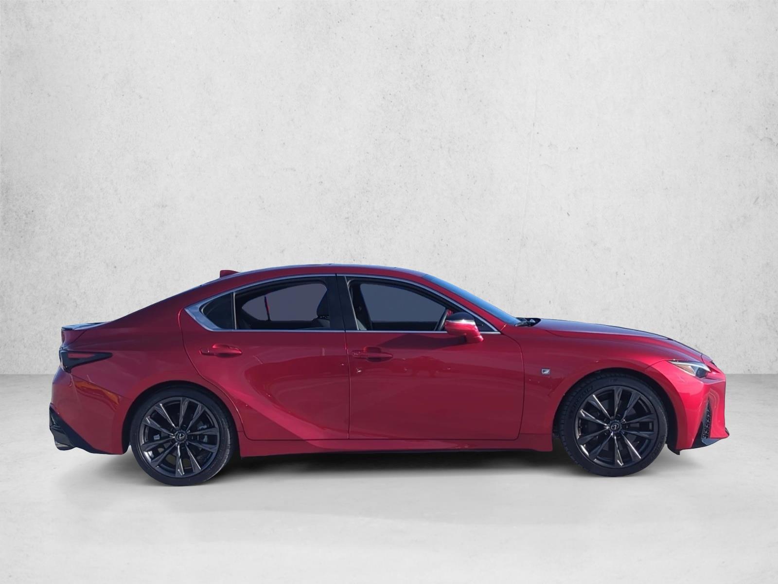 2023 Lexus IS 350 F SPORT photo 4
