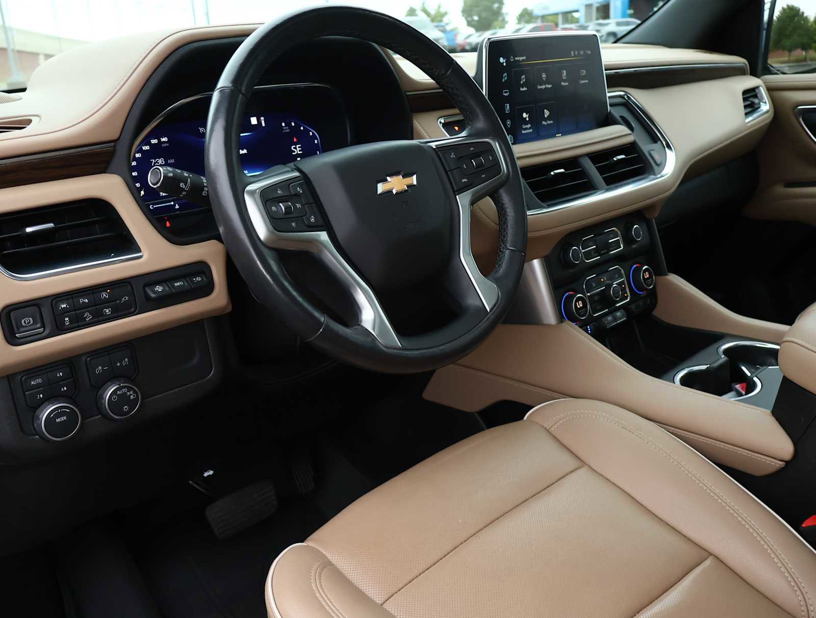 2022 Chevrolet Tahoe Premier photo 2