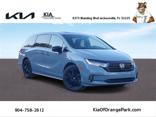 2024 Honda Odyssey Sport photo 2