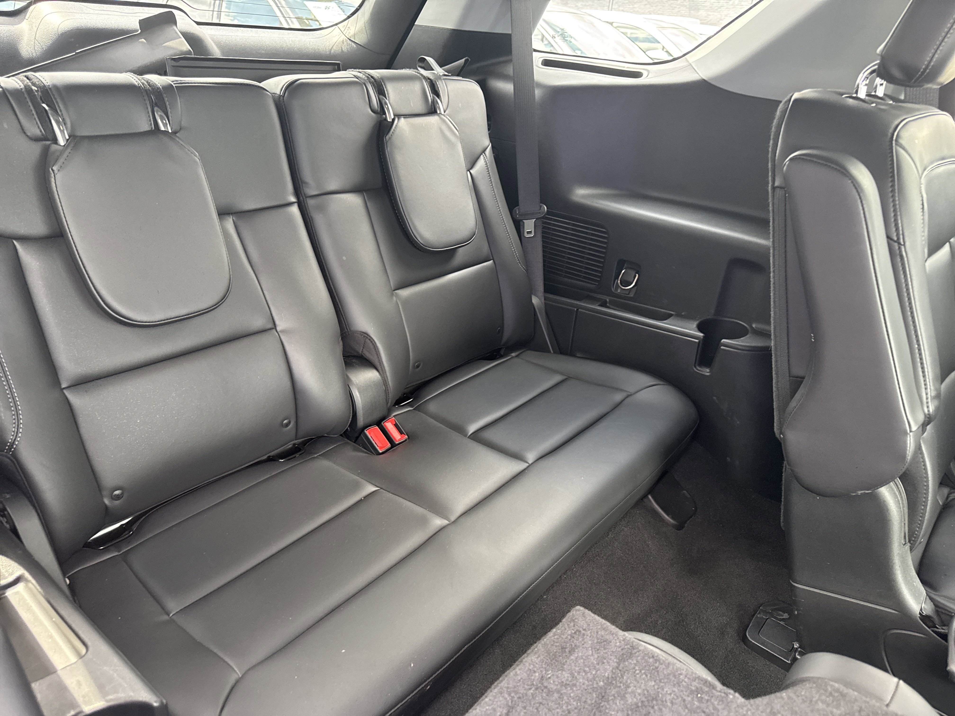 2022 Ford Explorer XLT photo 5