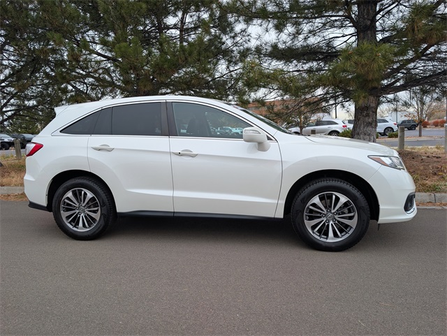2018 Acura RDX Advance photo 2