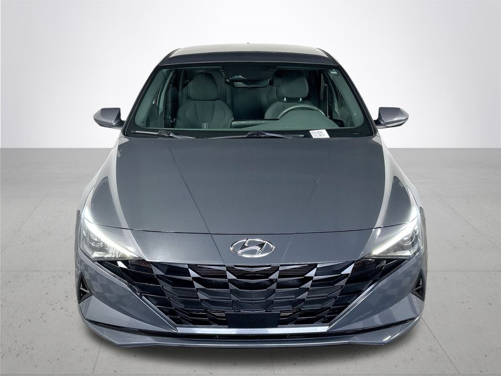 2023 Hyundai Elantra SEL photo 3