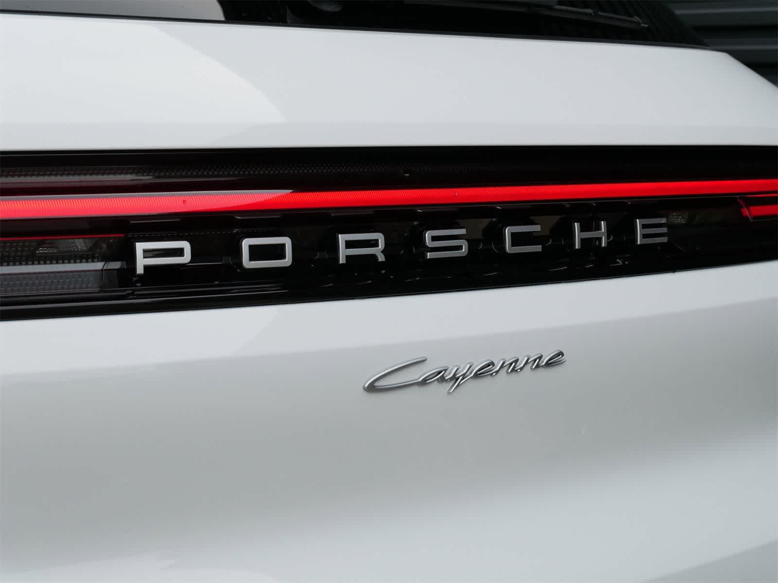 2026 Porsche Cayenne photo 20