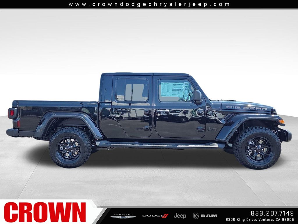 2025 Jeep Gladiator Sport photo 6