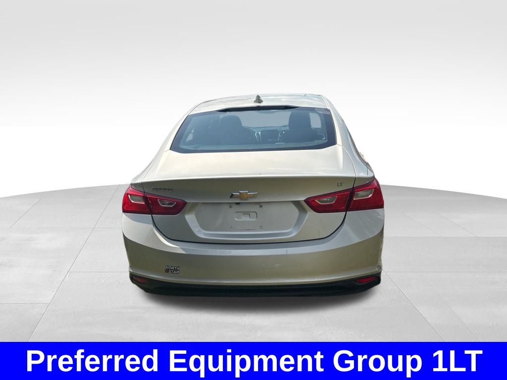 2016 Chevrolet Malibu 1LT photo 4