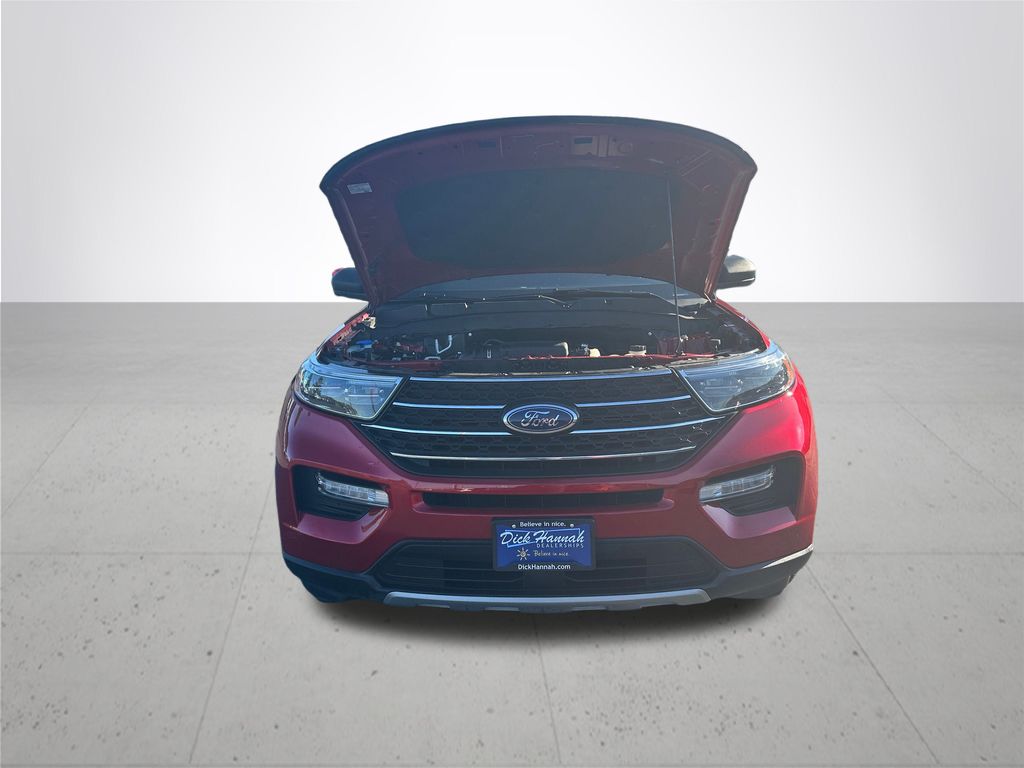 2022 Ford Explorer XLT photo 3