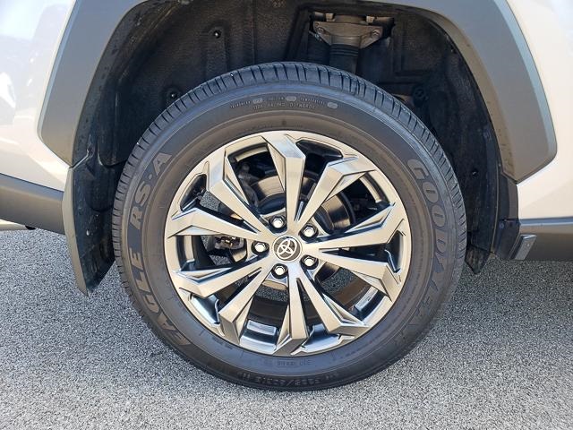 2022 Toyota RAV4 Hybrid XLE Premium photo 23