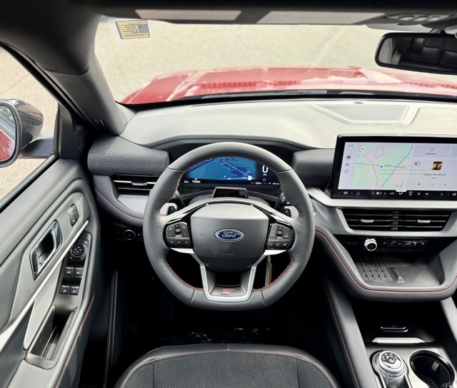 2025 Ford Explorer ST photo 19