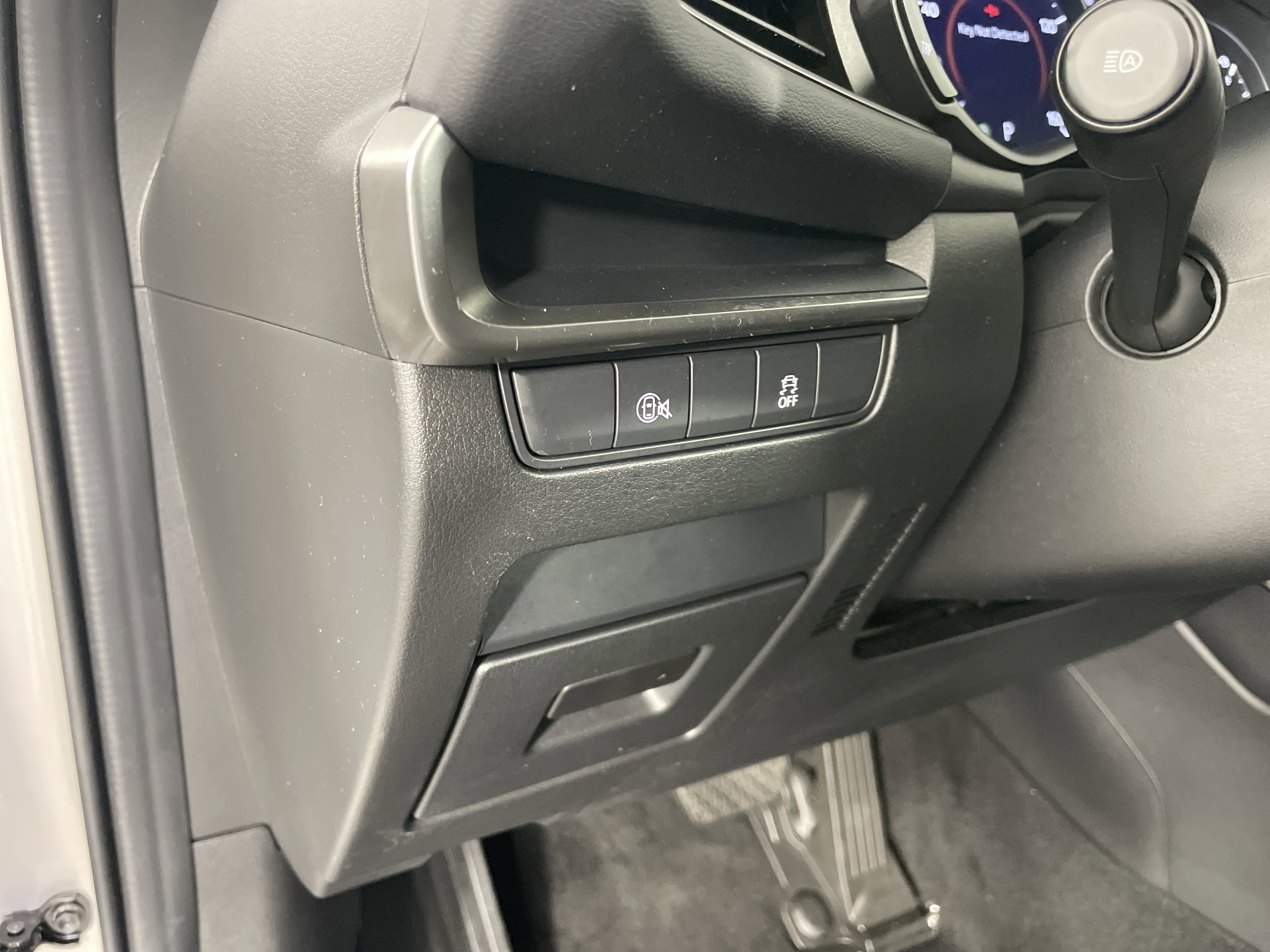 2024 Mazda Mazda3 Hatchback 2.5 Select Sport photo 3