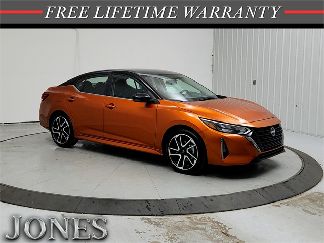 2025 Nissan Sentra SR's photo