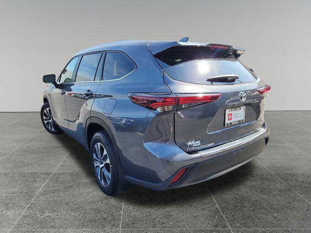 2024 Toyota Highlander XLE photo 4