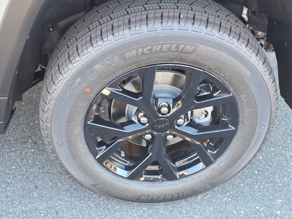 2025 Jeep Grand Cherokee Altitude X photo 4