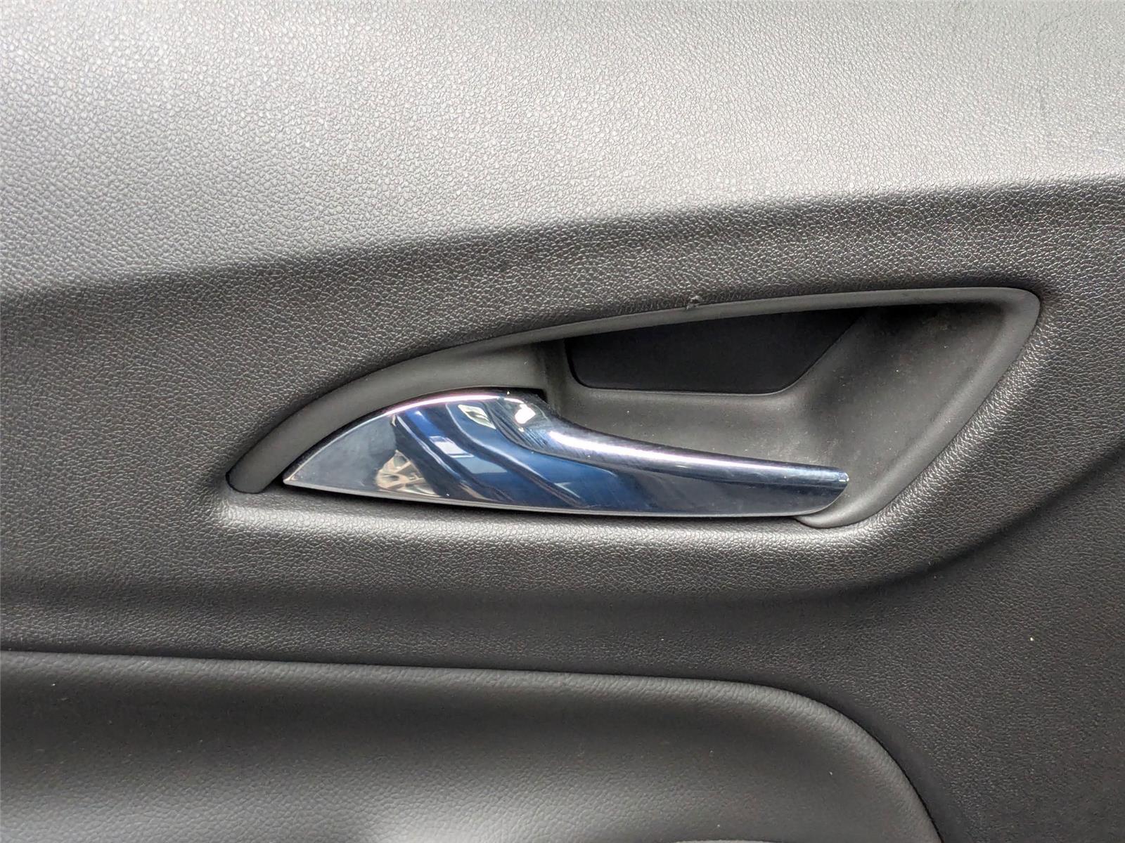2022 Chevrolet Equinox LT photo 23