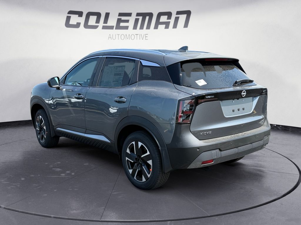 2025 Nissan Kicks SV photo 2