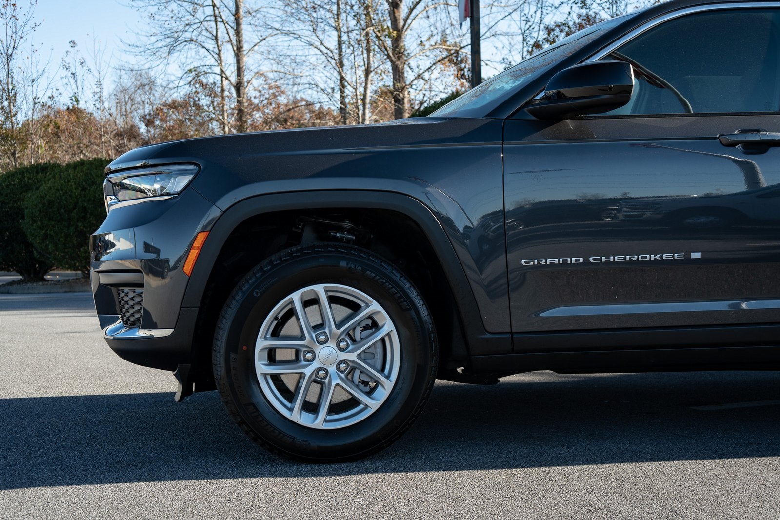 2025 Jeep Grand Cherokee L photo 3