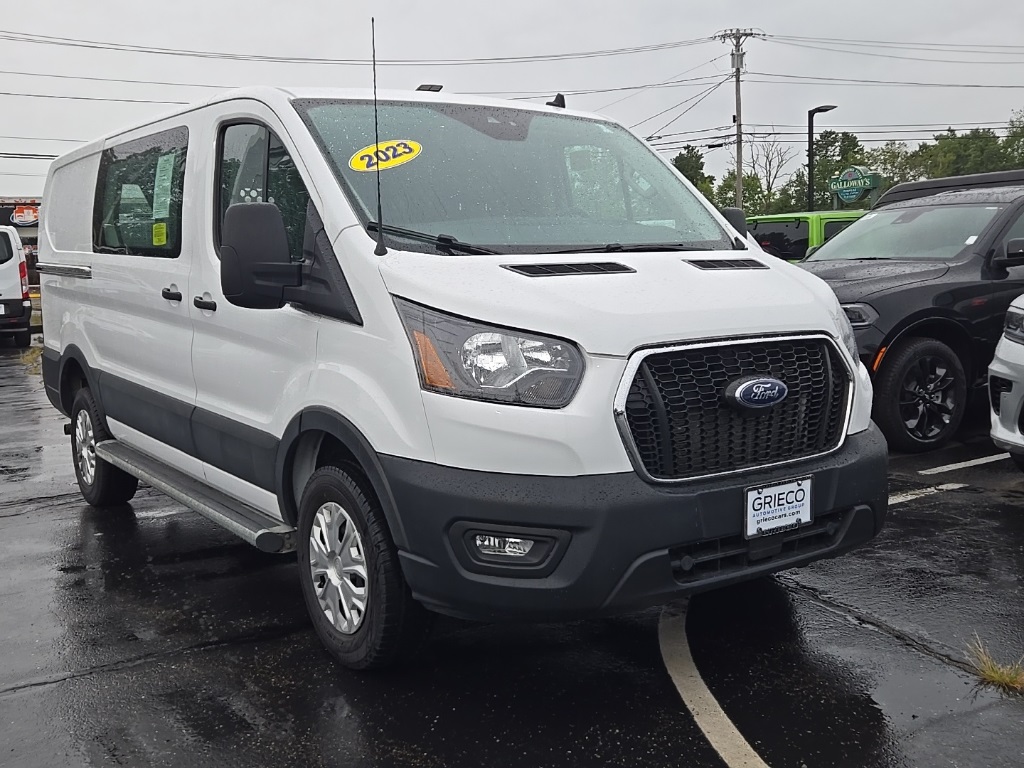 2023 Ford Transit photo 2