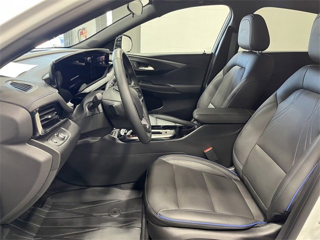 2024 Buick Envista ST photo 12