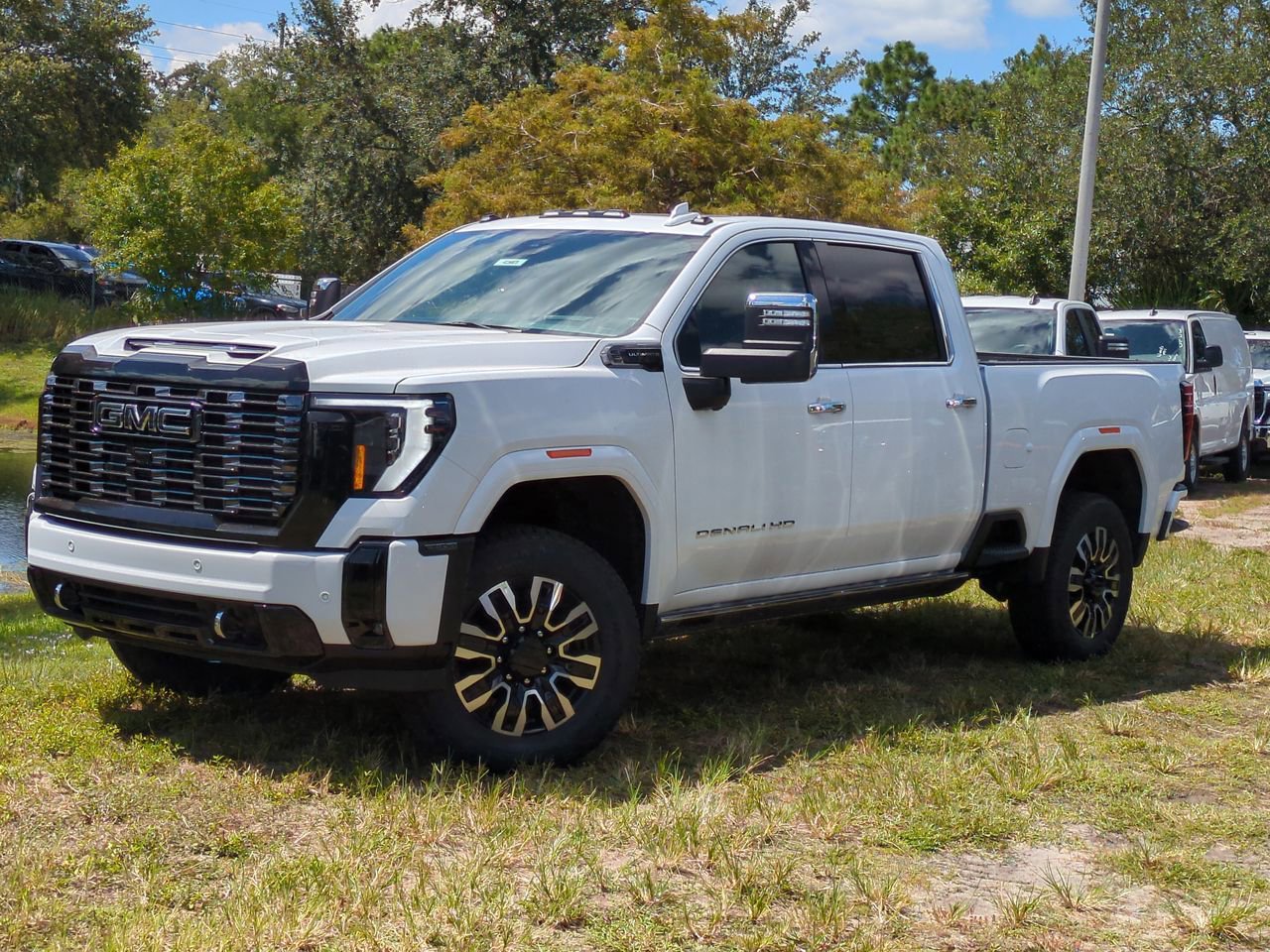 2026 GMC Sierra 2500HD Denali Ultimate's photo