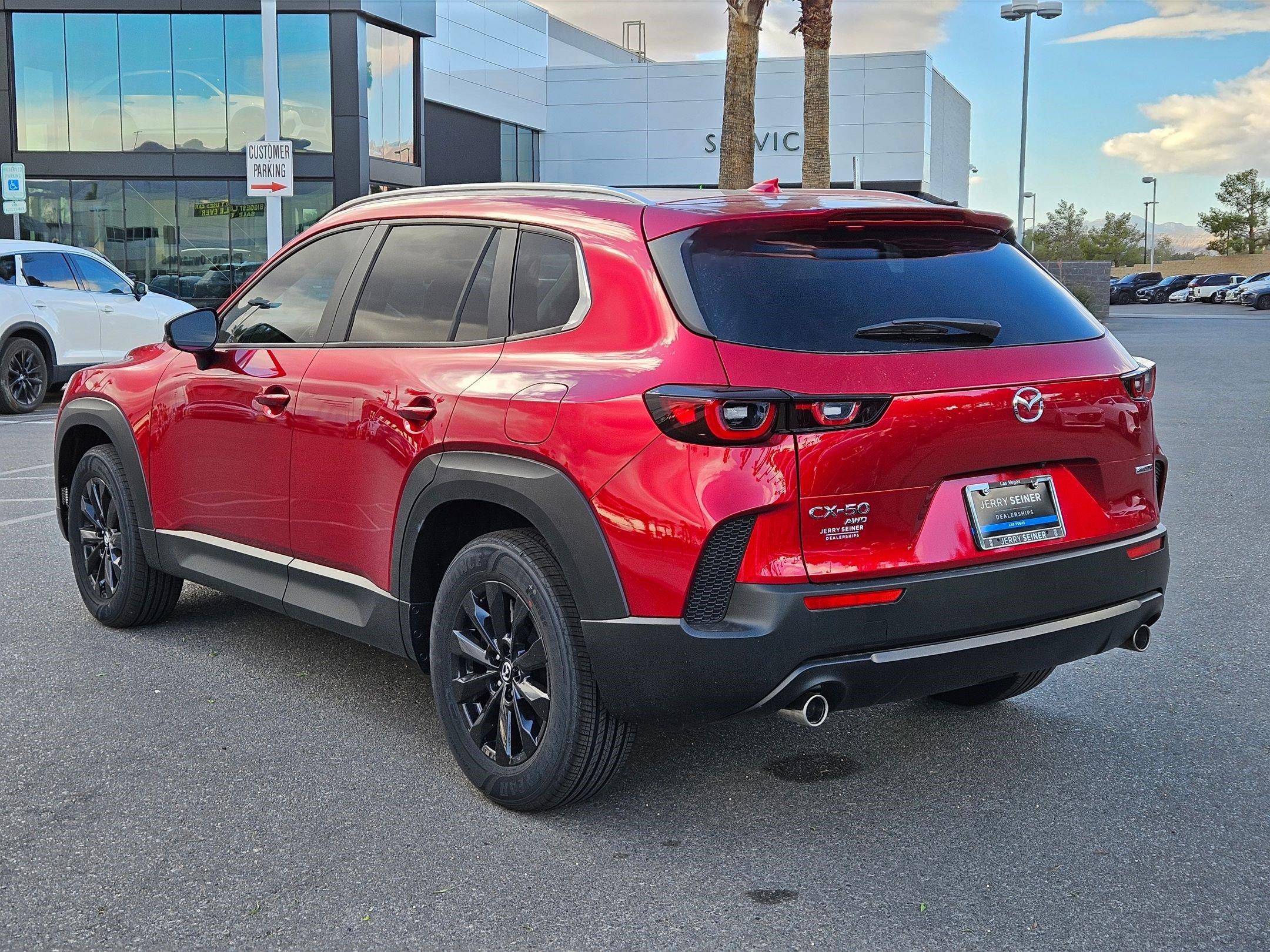 2025 Mazda CX-50 2.5 S Premium photo 3