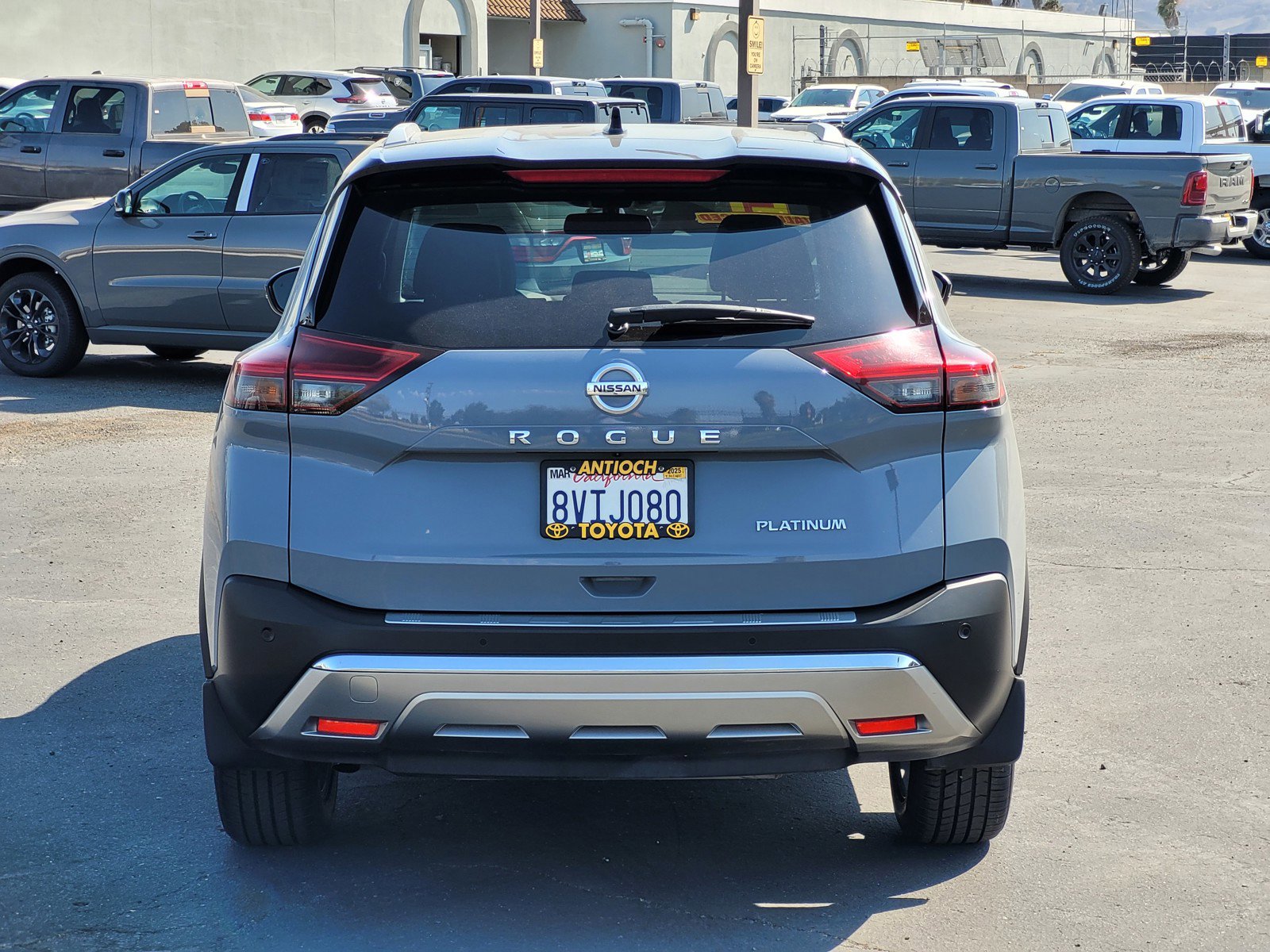 2021 Nissan Rogue Platinum photo 4