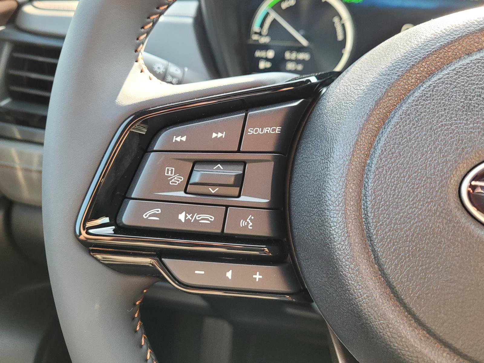 2025 Subaru Forester Sport photo 6
