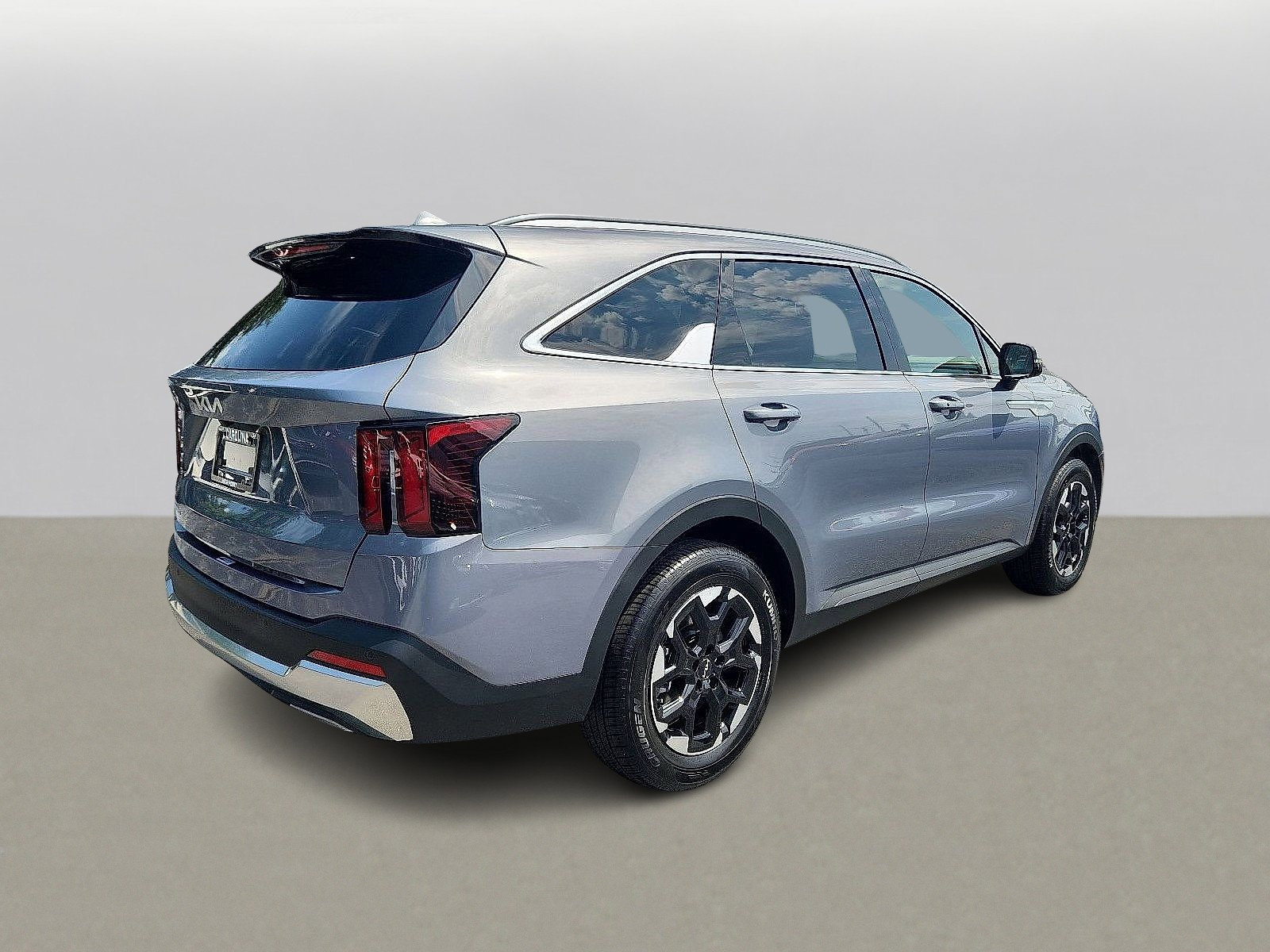 2025 Kia Sorento S photo 4