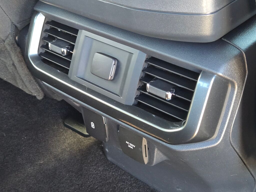 2022 Ford F-150 XLT photo 8