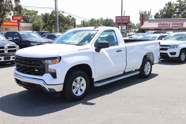 2024 Chevrolet Silverado 1500 photo 3