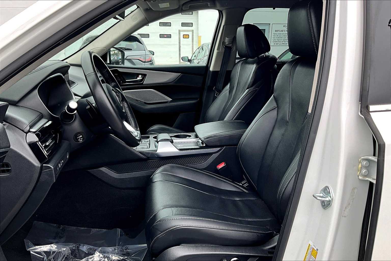 2023 Acura MDX SH-AWD Technology photo 7