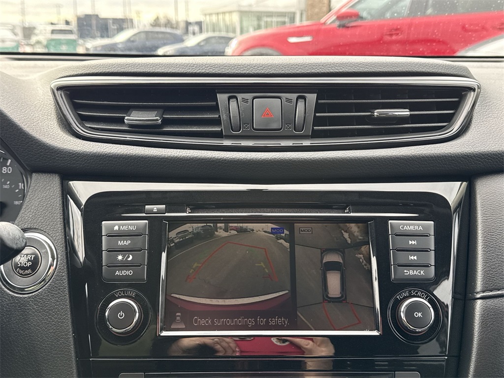 2018 NISSAN ROGUE - Image 16