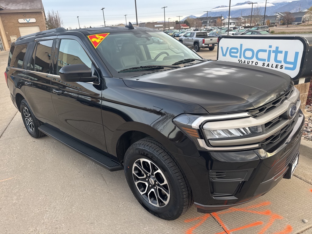 2024 Ford Expedition XLT's photo