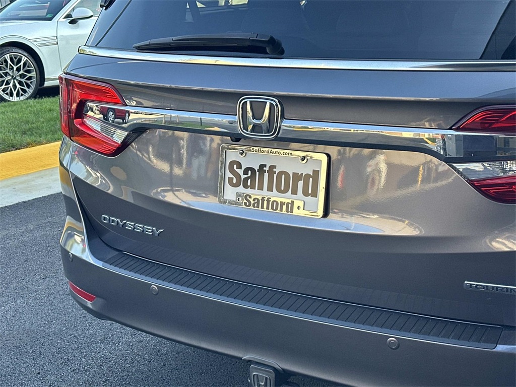 2020 Honda Odyssey Touring photo 11