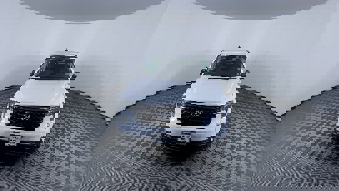 2025 Ford Maverick XL photo 3