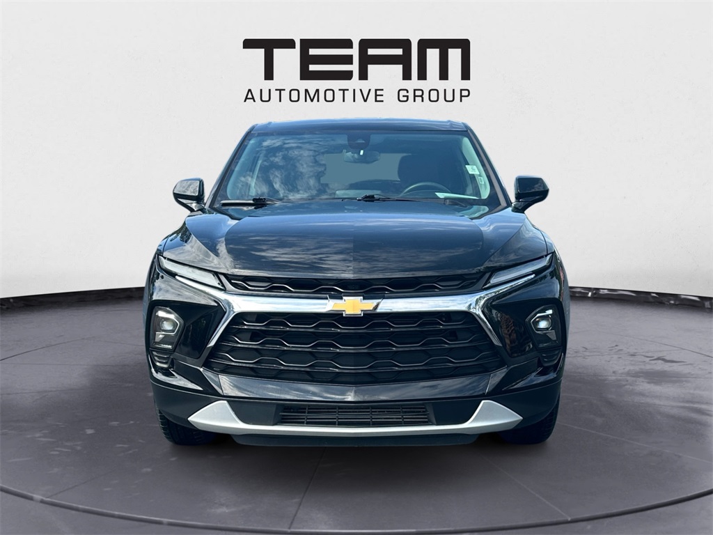 2024 Chevrolet Blazer 2LT photo 2