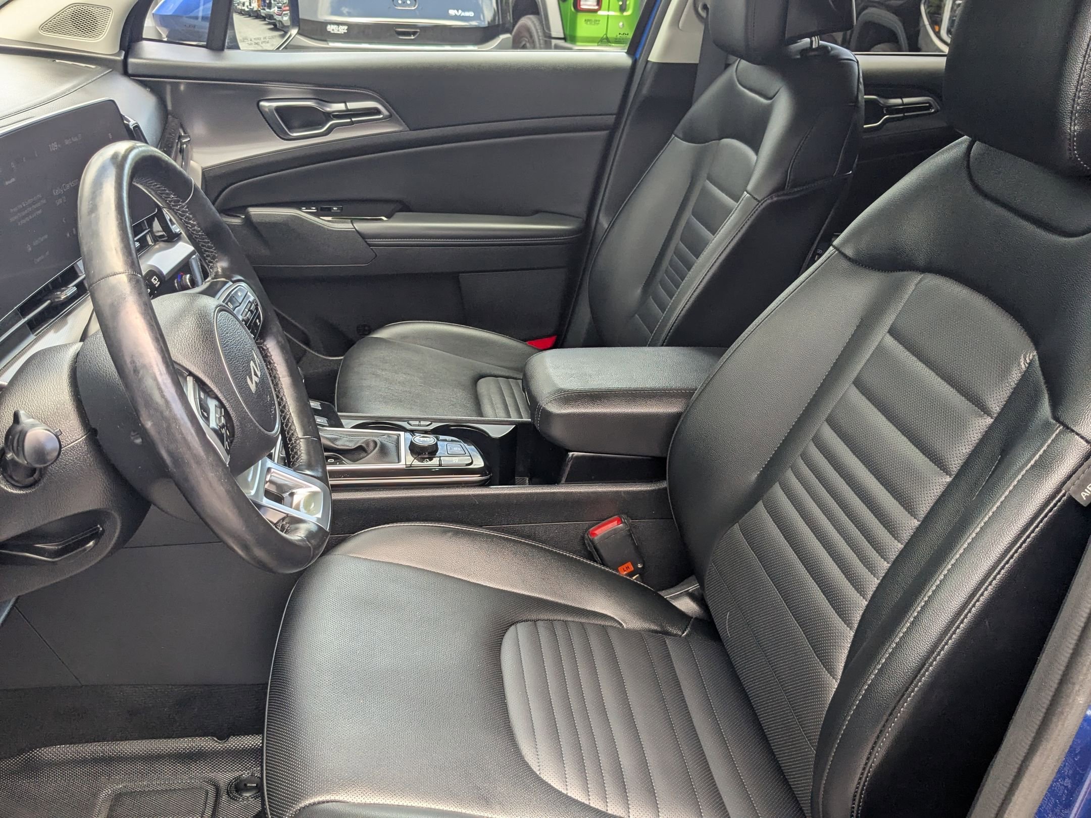 2023 Kia Sportage photo 12